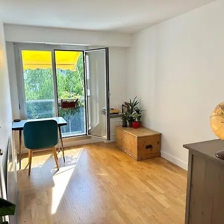 Appartement Cosy, Calm 70m2, 2 Bedroom Flat. *
